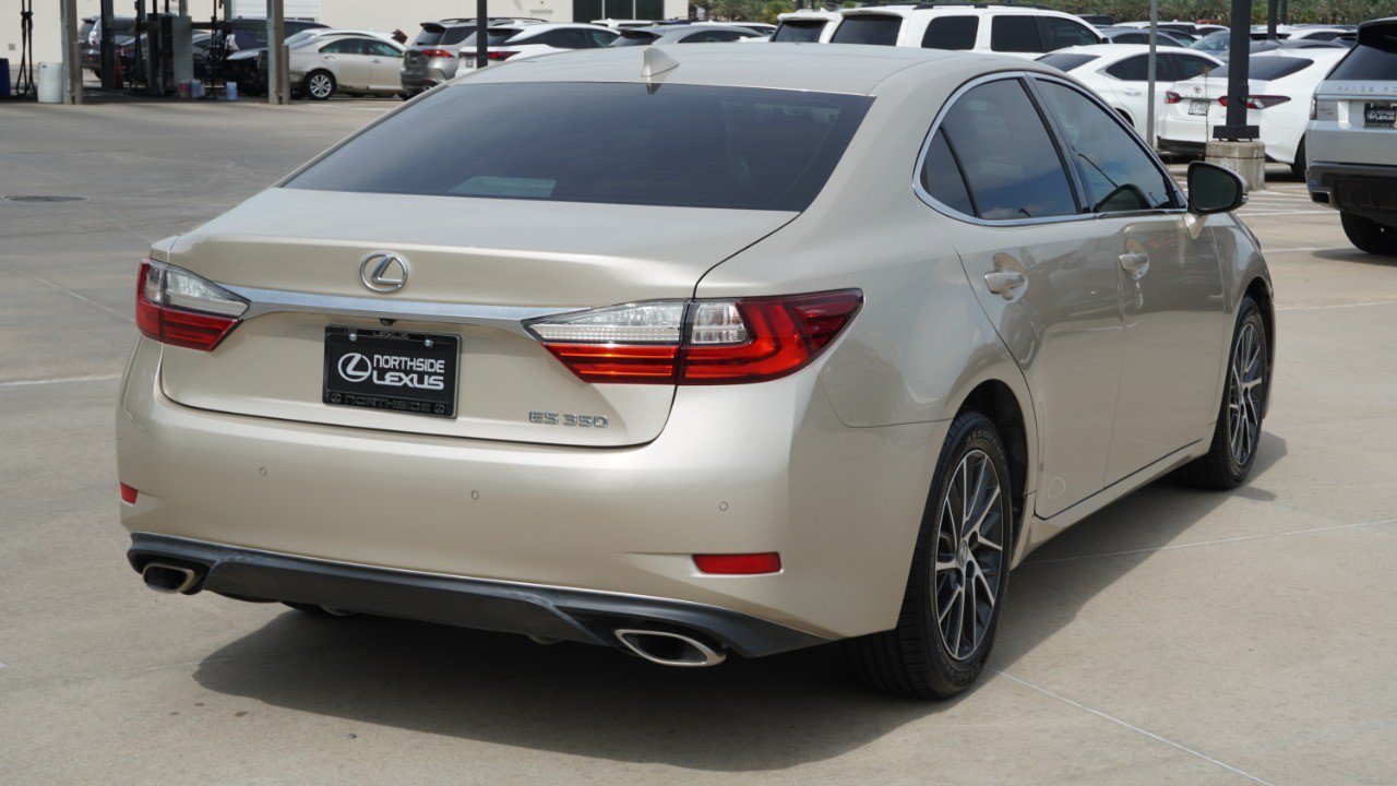 Used 2017 Lexus ES 350 w/ Luxury Package FWD image 6
