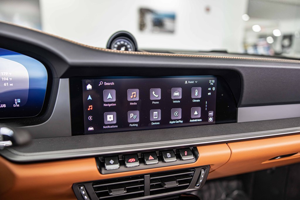 Used 2025 Porsche 911 Carrera image 27