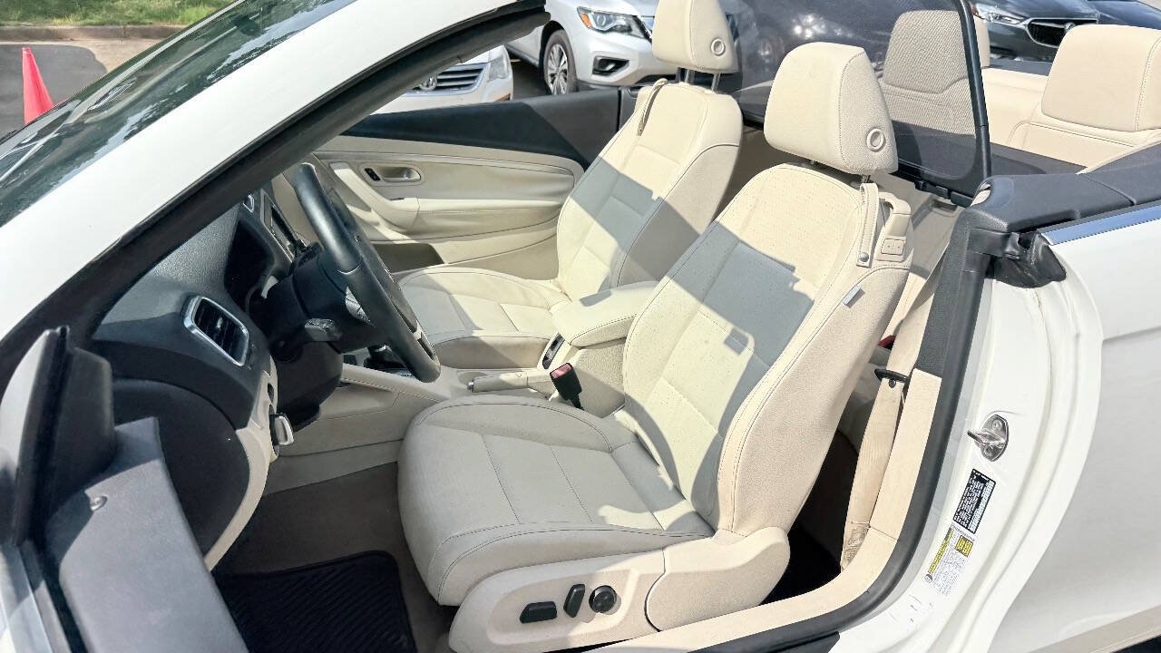 Used 2012 Volkswagen Eos Komfort FWD image 37