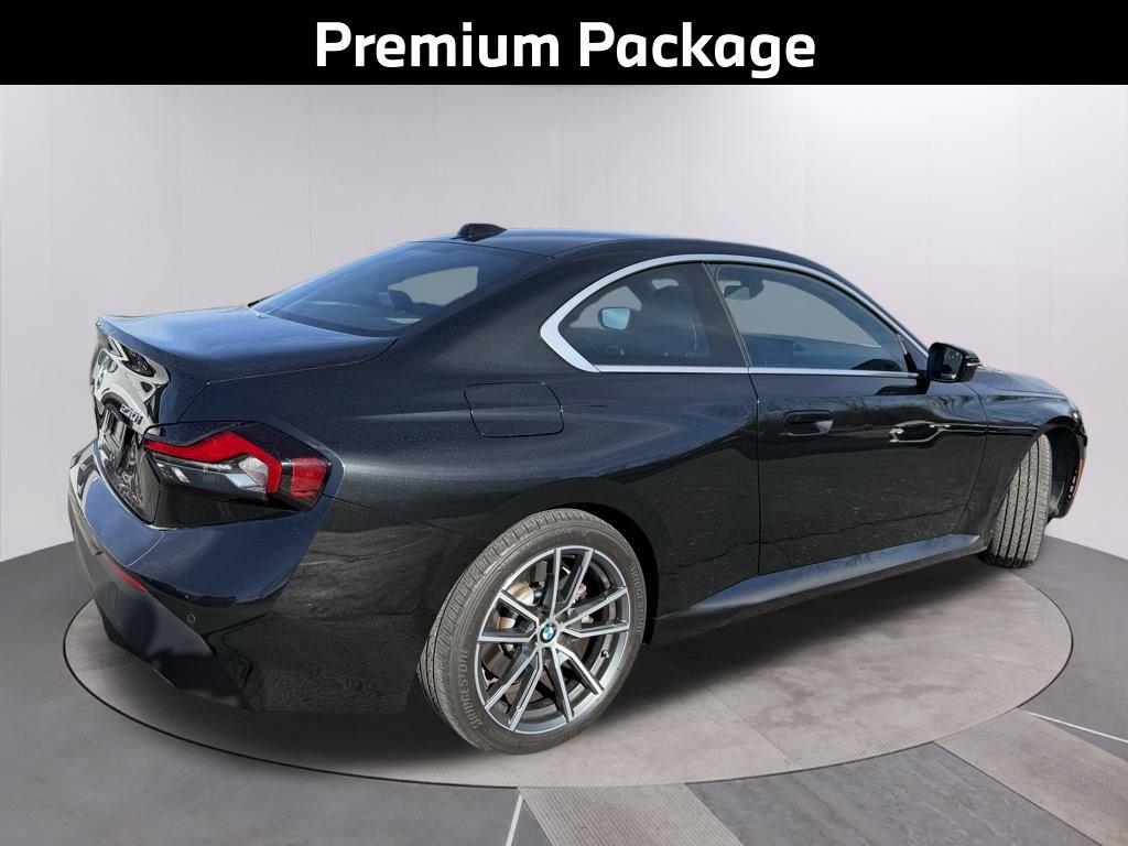 Used 2023 BMW 230i xDrive Coupe w/ Premium Package image 4