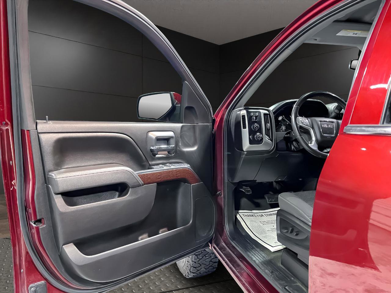 Used 2017 GMC Sierra 1500 SLE w/ SLE Value Package image 17