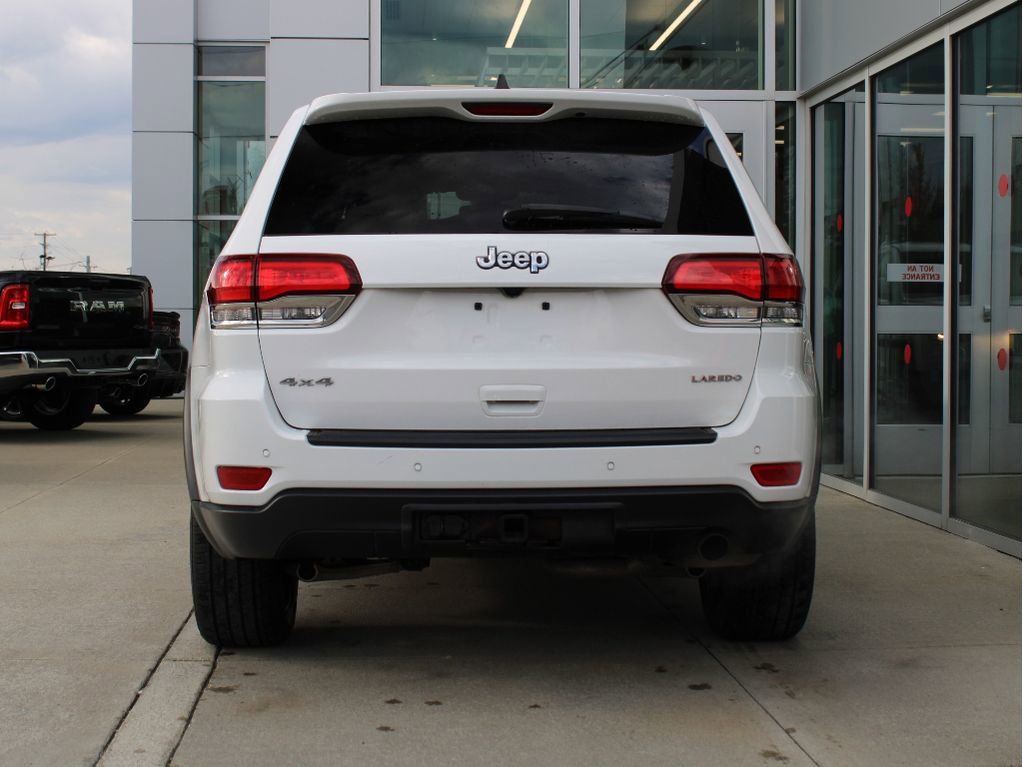 Used 2020 Jeep Grand Cherokee Laredo w/ 18" Wheel & 8.4" Radio Group image 7