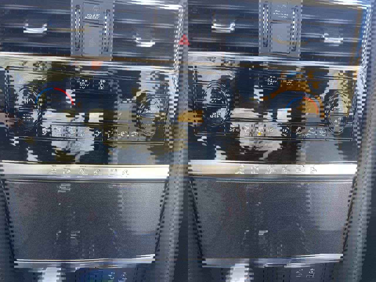 Used 2023 Nissan Armada S image 24