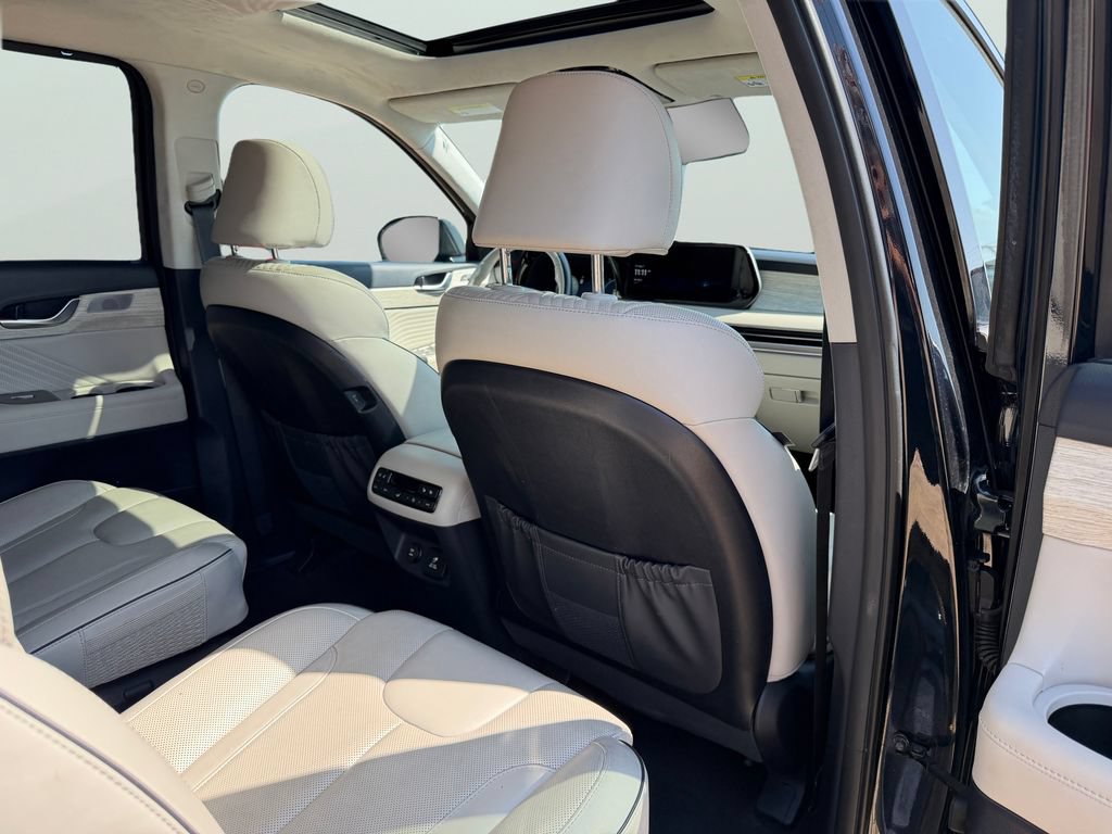 Used 2024 Hyundai Palisade Calligraphy FWD image 30