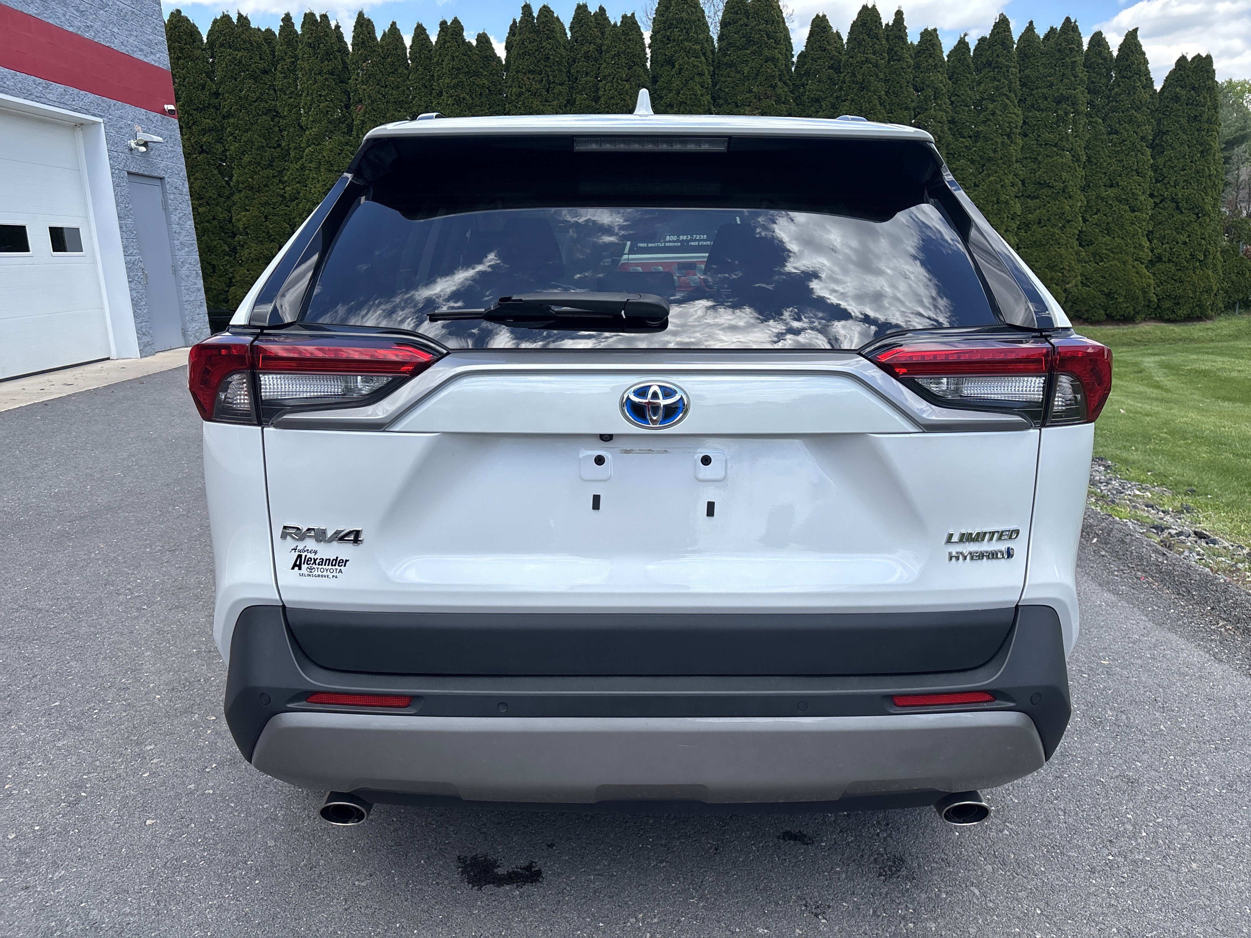 Used 2023 Toyota RAV4 Limited AWD/4WD video 4