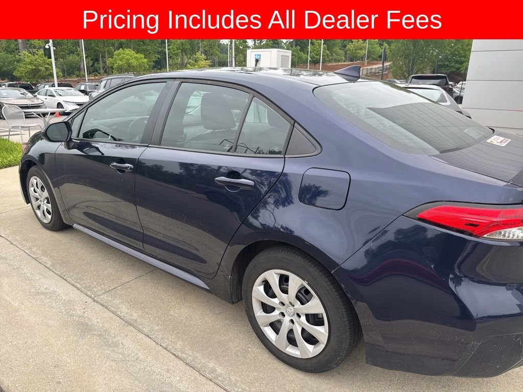 Used 2023 Toyota Corolla LE FWD image 4
