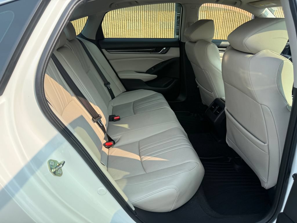 Used 2020 Honda Accord Touring image 15