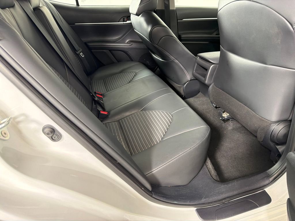 Used 2023 Toyota Camry SE image 15