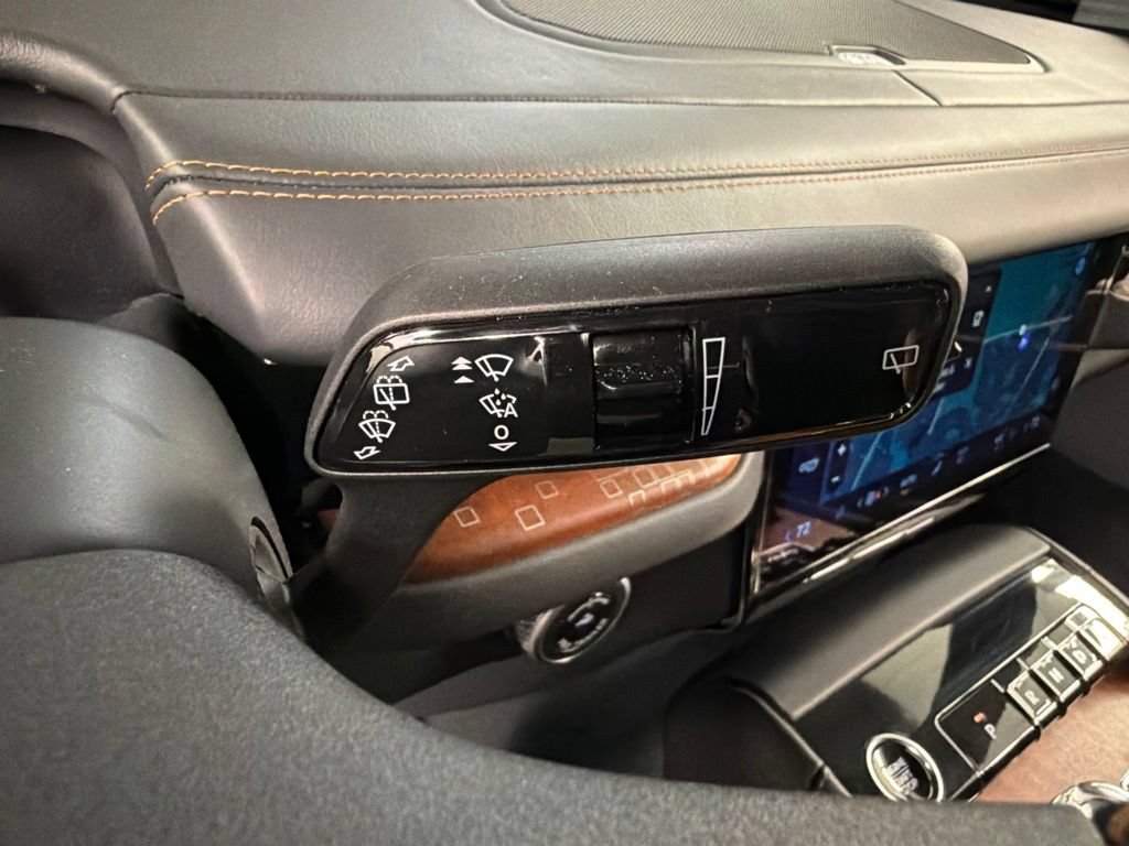 New 2027 Lincoln Navigator Black Label AWD/4WD image 23