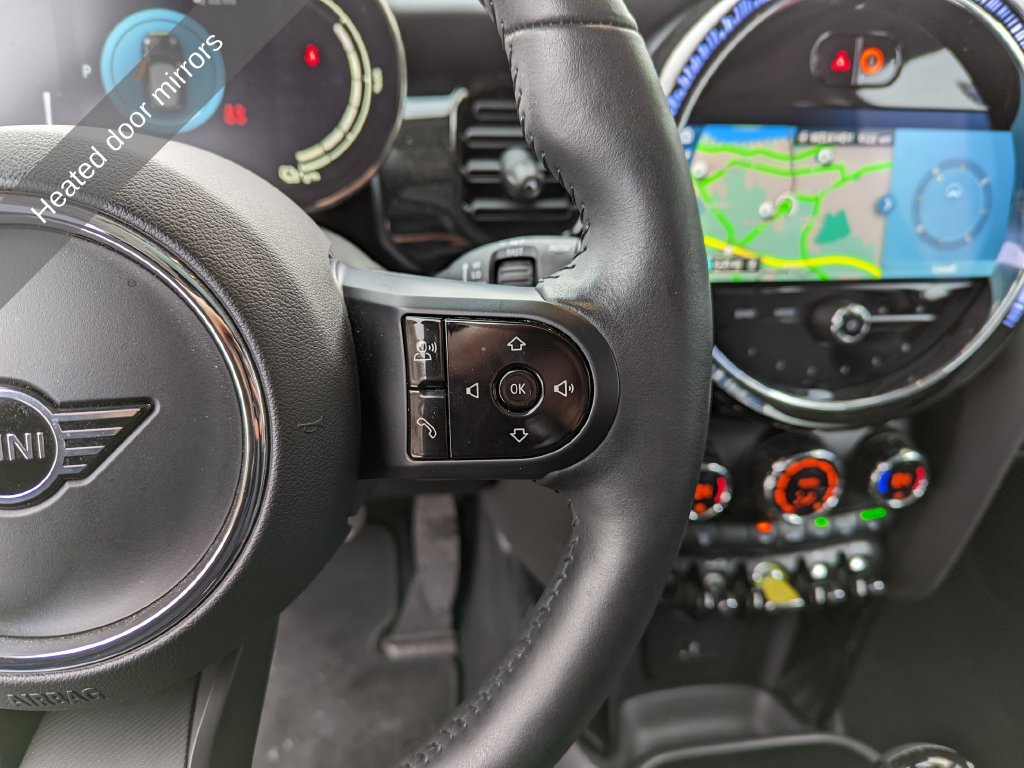 Used 2022 MINI Cooper SE FWD image 21