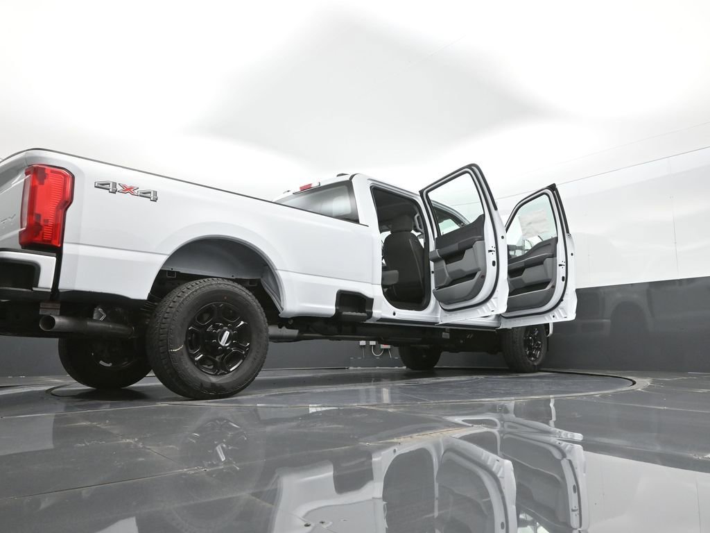 New 2026 Ford F350 4x4 Crew Cab Super Duty image 66