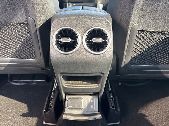 Used 2025 Mercedes-Benz GLB 250 4MATIC image 28