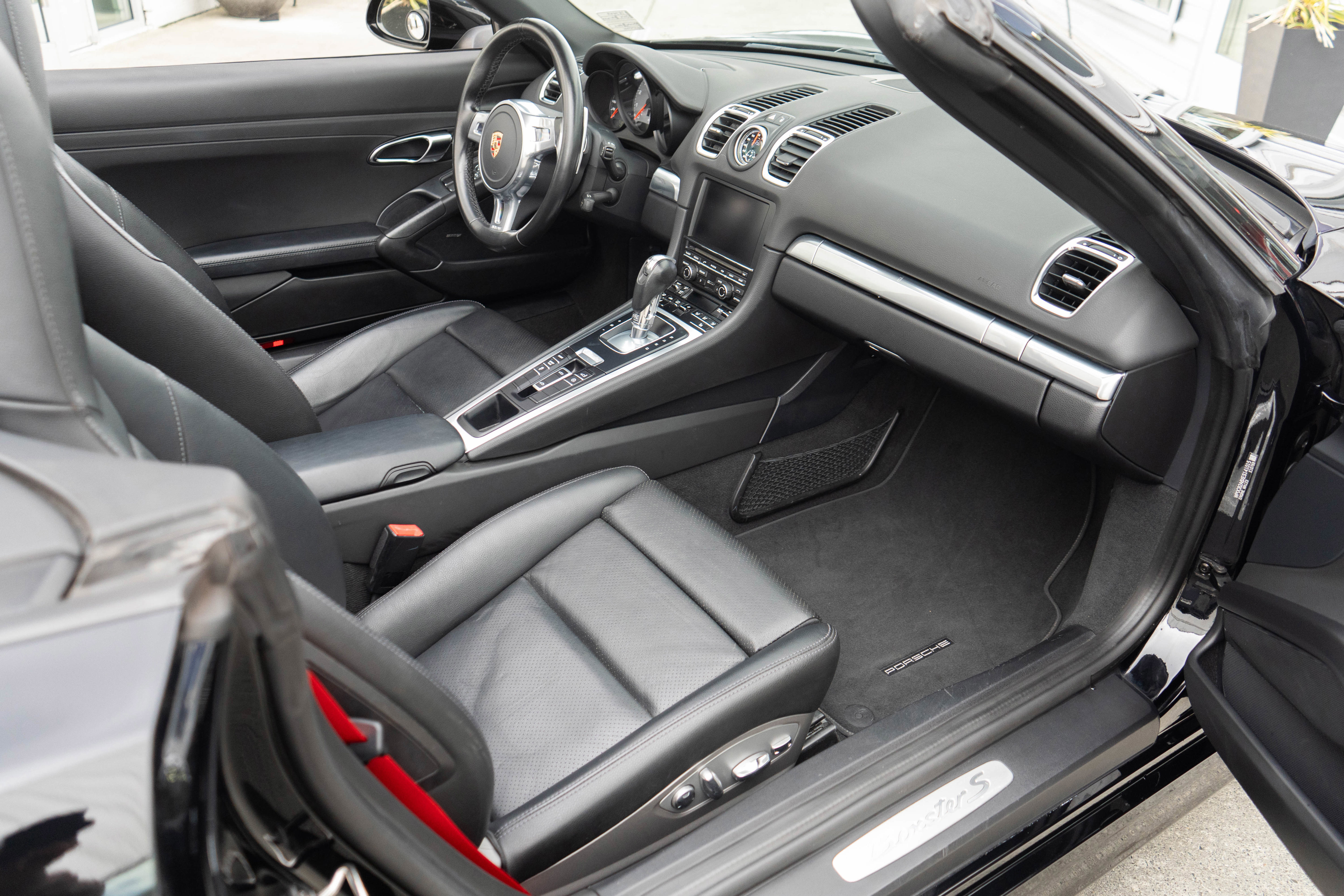 Used 2014 Porsche Boxster S image 25