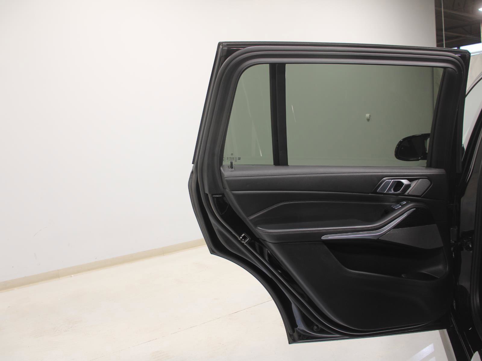 Certified 2023 BMW X7 M60i w/ Executive Package image 24