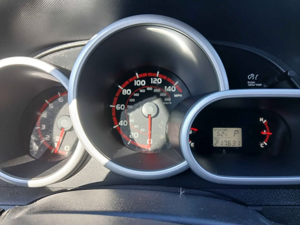 Used 2009 Toyota Matrix S image 12