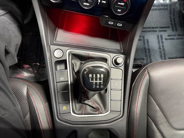 Used 2024 Volkswagen Jetta GLI Autobahn image 34