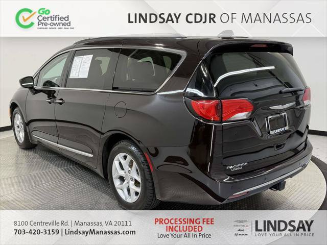 Certified 2017 Chrysler Pacifica Touring-L w/ Tire & Wheel Group FWD image 7