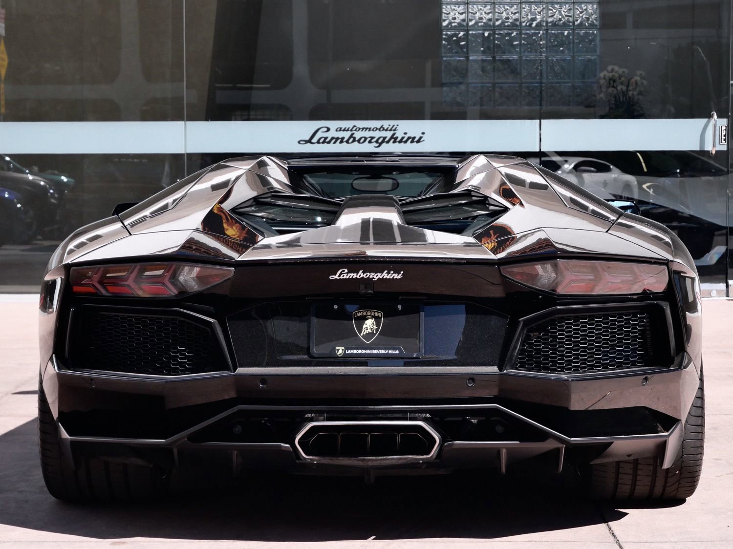 Used 2014 Lamborghini Aventador LP 700-4 image 4