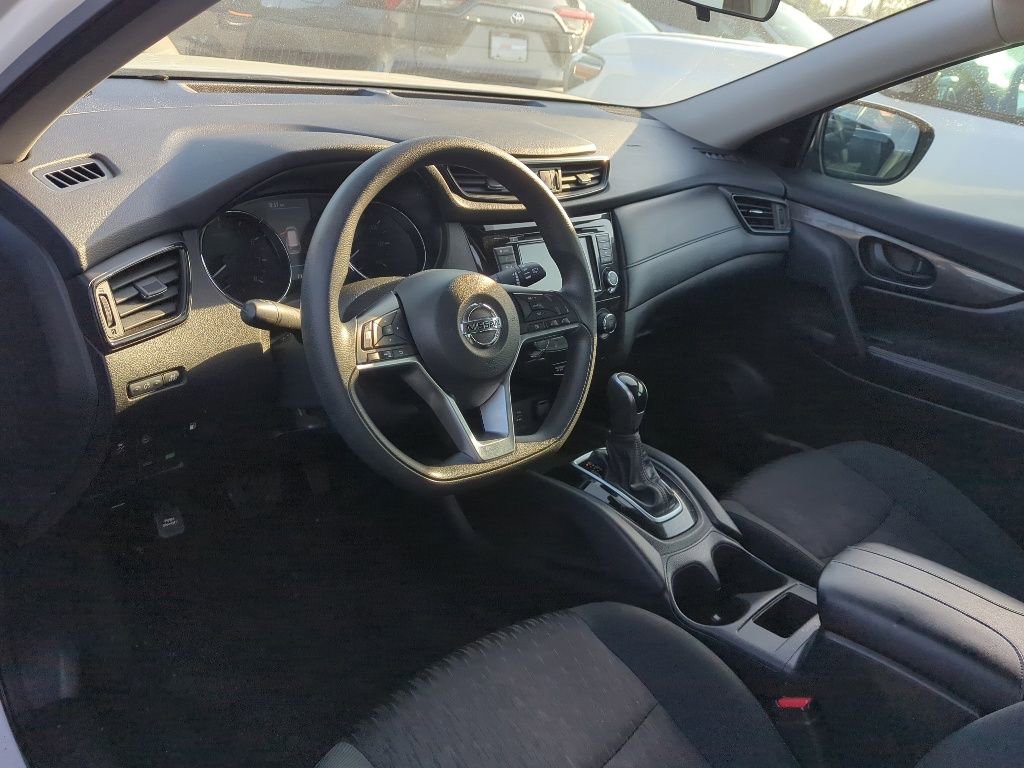 Used 2020 Nissan Rogue S FWD image 7