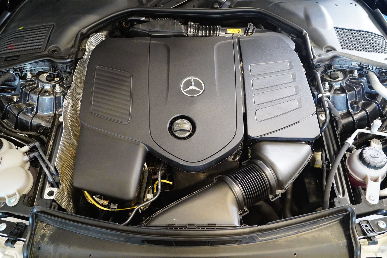 Certified 2026 Mercedes-Benz C 300 4MATIC Sedan image 28