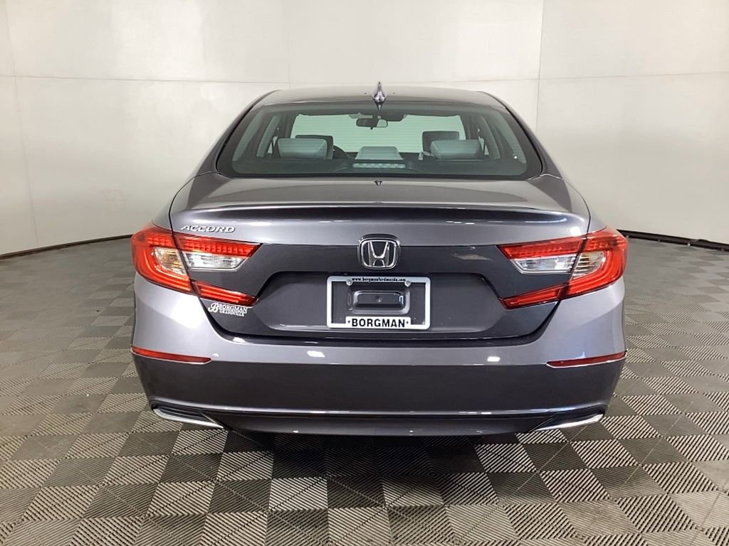 Used 2018 Honda Accord EX image 2