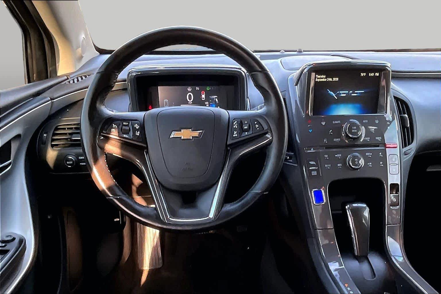 Used 2014 Chevrolet Volt w/ Enhanced Safety Package 2 FWD image 6