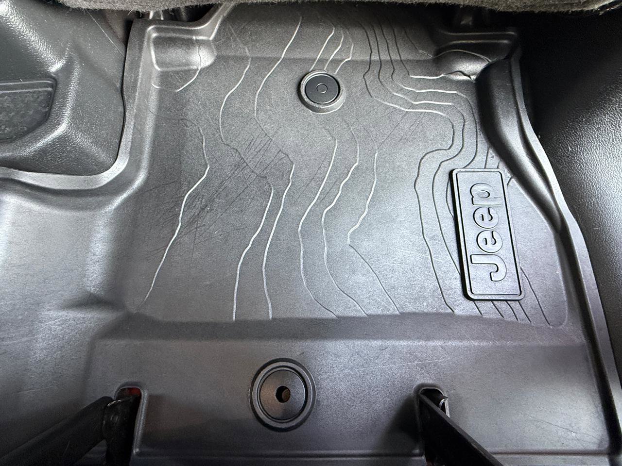 Used 2023 Jeep Wrangler Unlimited Rubicon w/ LED Lighting Group image 45