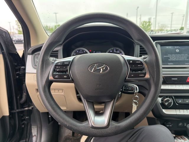 Used 2018 Hyundai Sonata SE w/ Cargo Package FWD image 18