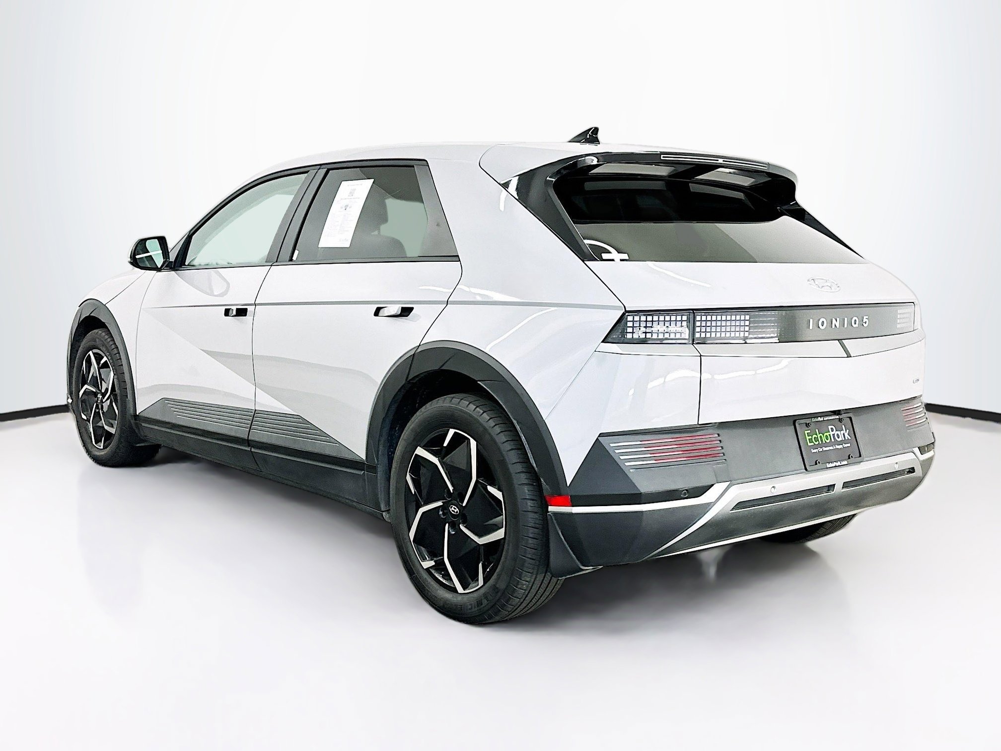 Used 2023 Hyundai Ioniq 5 SEL image 5