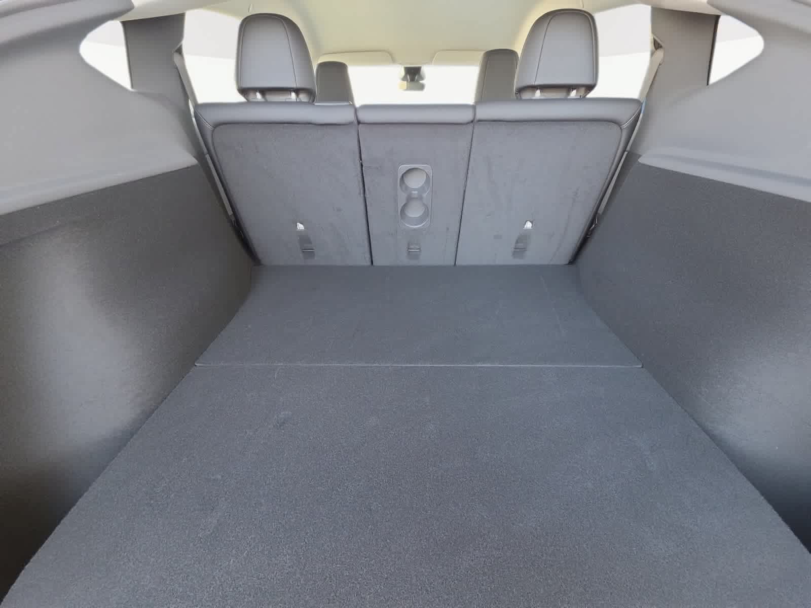 Used 2026 Tesla Model Y 2WD image 13