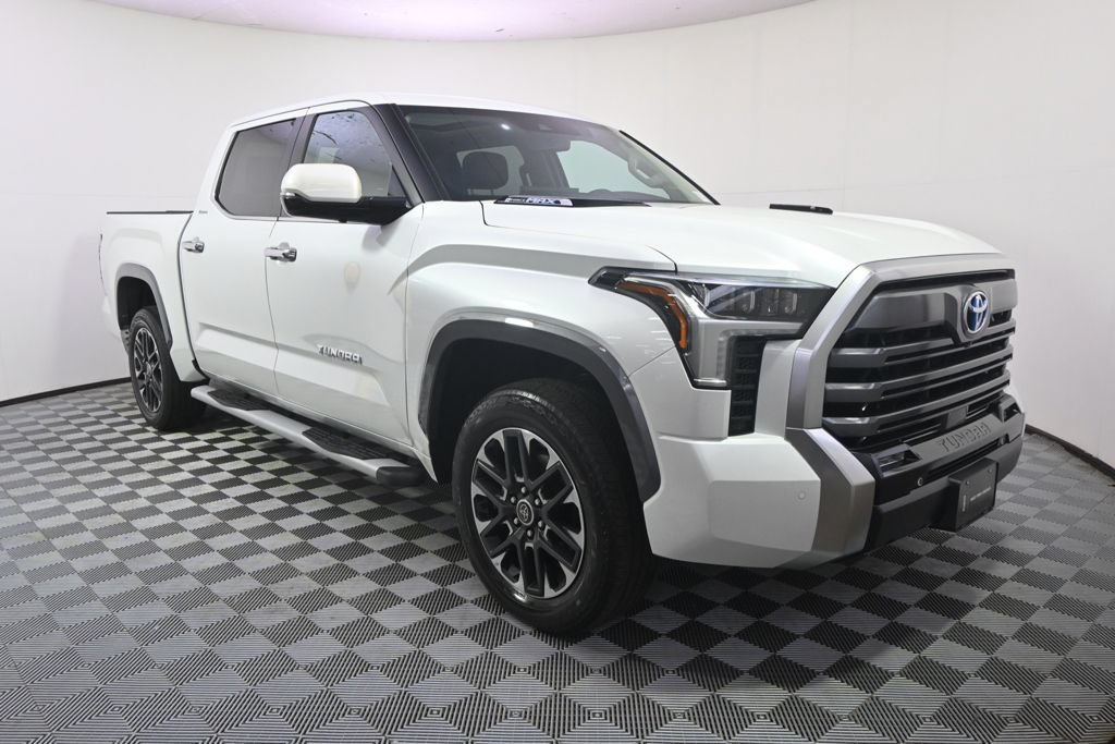 Used 2024 Toyota Tundra Limited AWD/4WD image 8