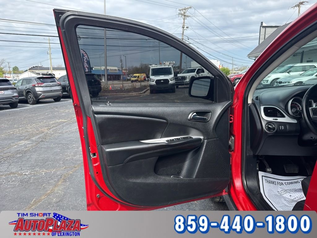 Used 2020 Dodge Journey SE w/ SE Popular Equipment Group image 14