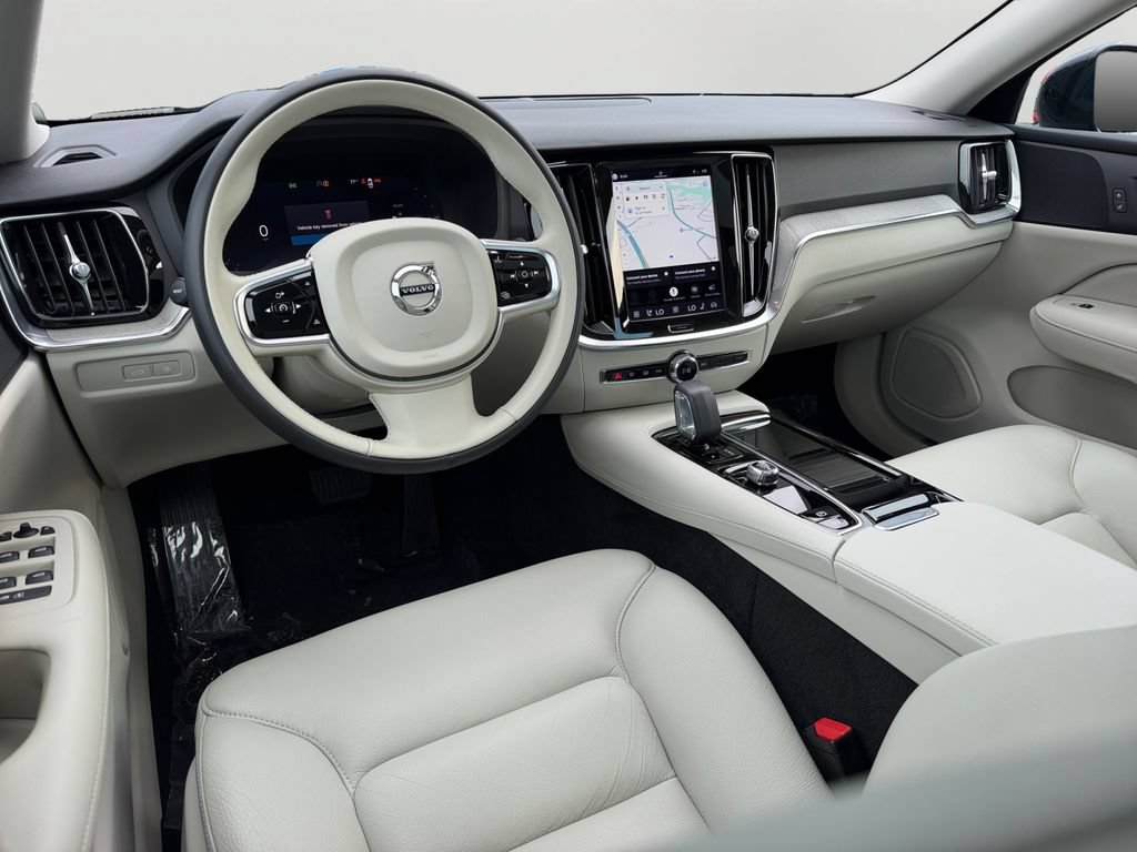 Certified 2023 Volvo S60 T8 Plus AWD/4WD image 13