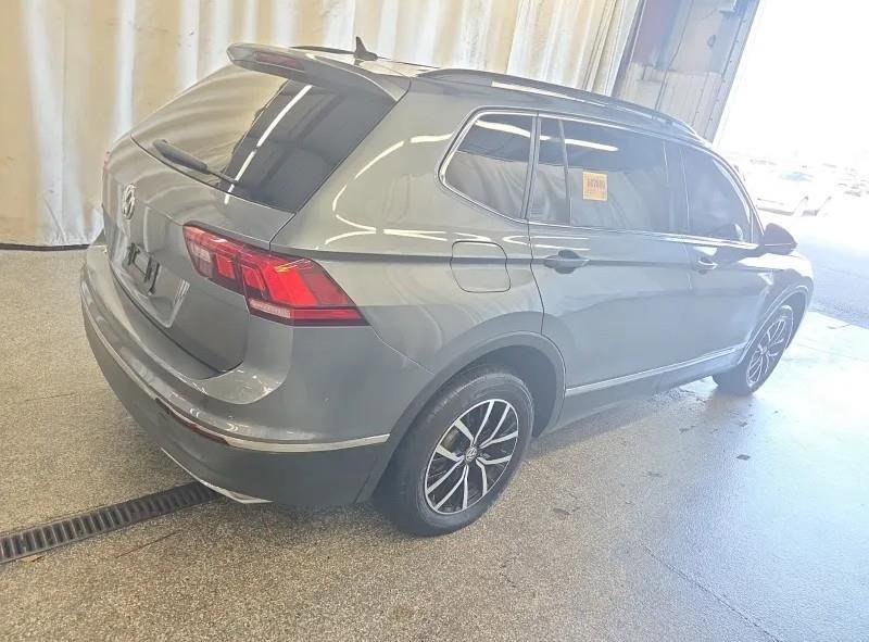 Used 2021 Volkswagen Tiguan SE FWD image 4