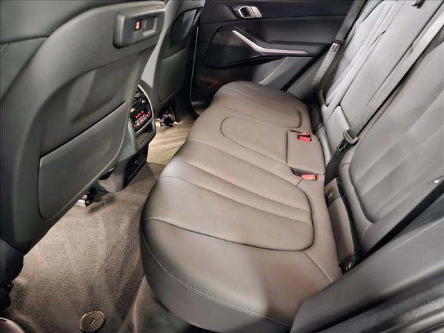 Used 2022 BMW X5 sDrive40i w/ Premium Package RWD image 18
