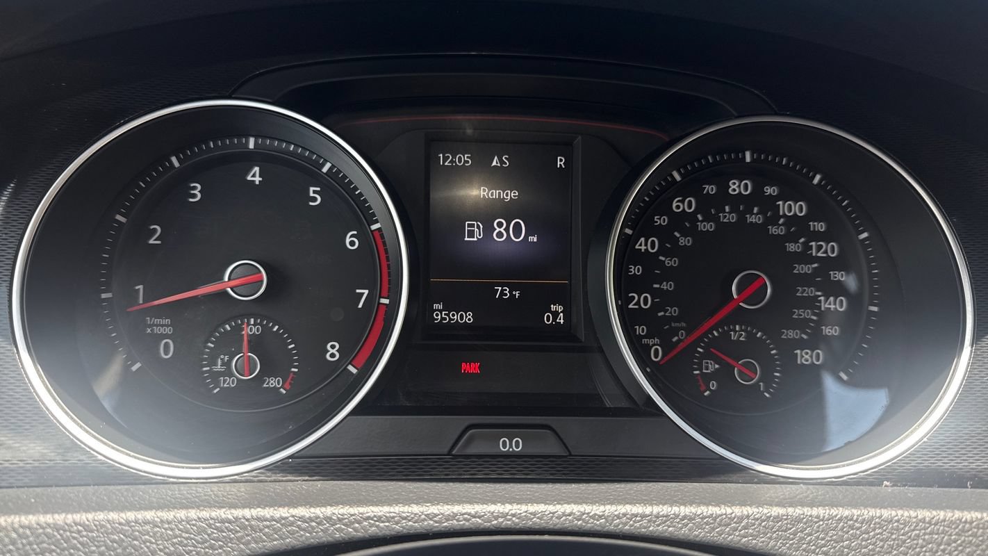 Used 2016 Volkswagen GTI SE FWD image 21