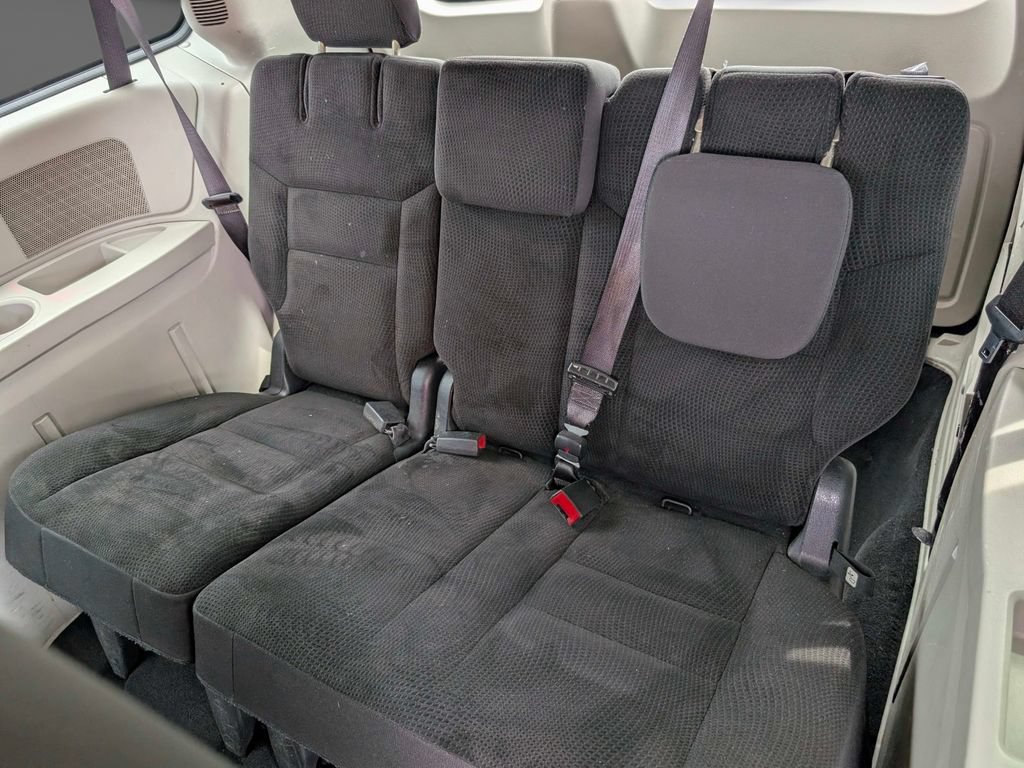 Used 2019 Dodge Grand Caravan SE w/ UConnect Hands-Free Group FWD image 18