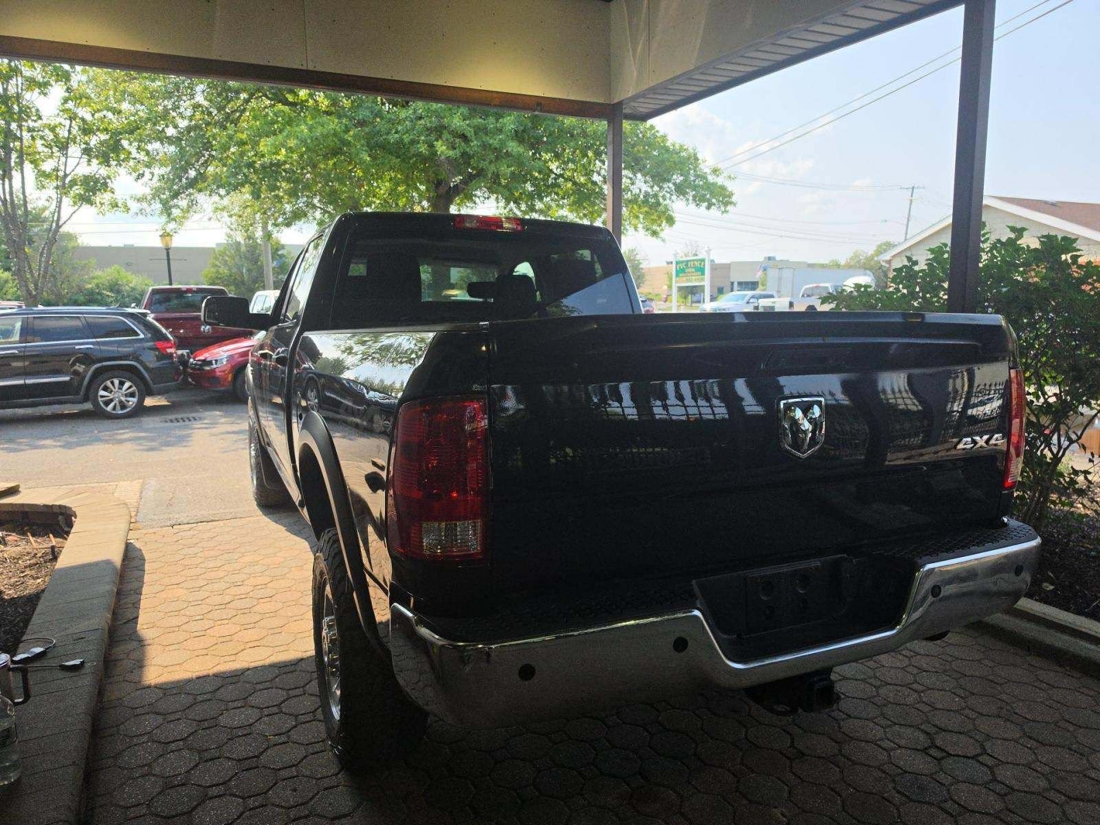 Used 2018 RAM 2500 Tradesman w/ Chrome Appearance Group AWD/4WD image 4