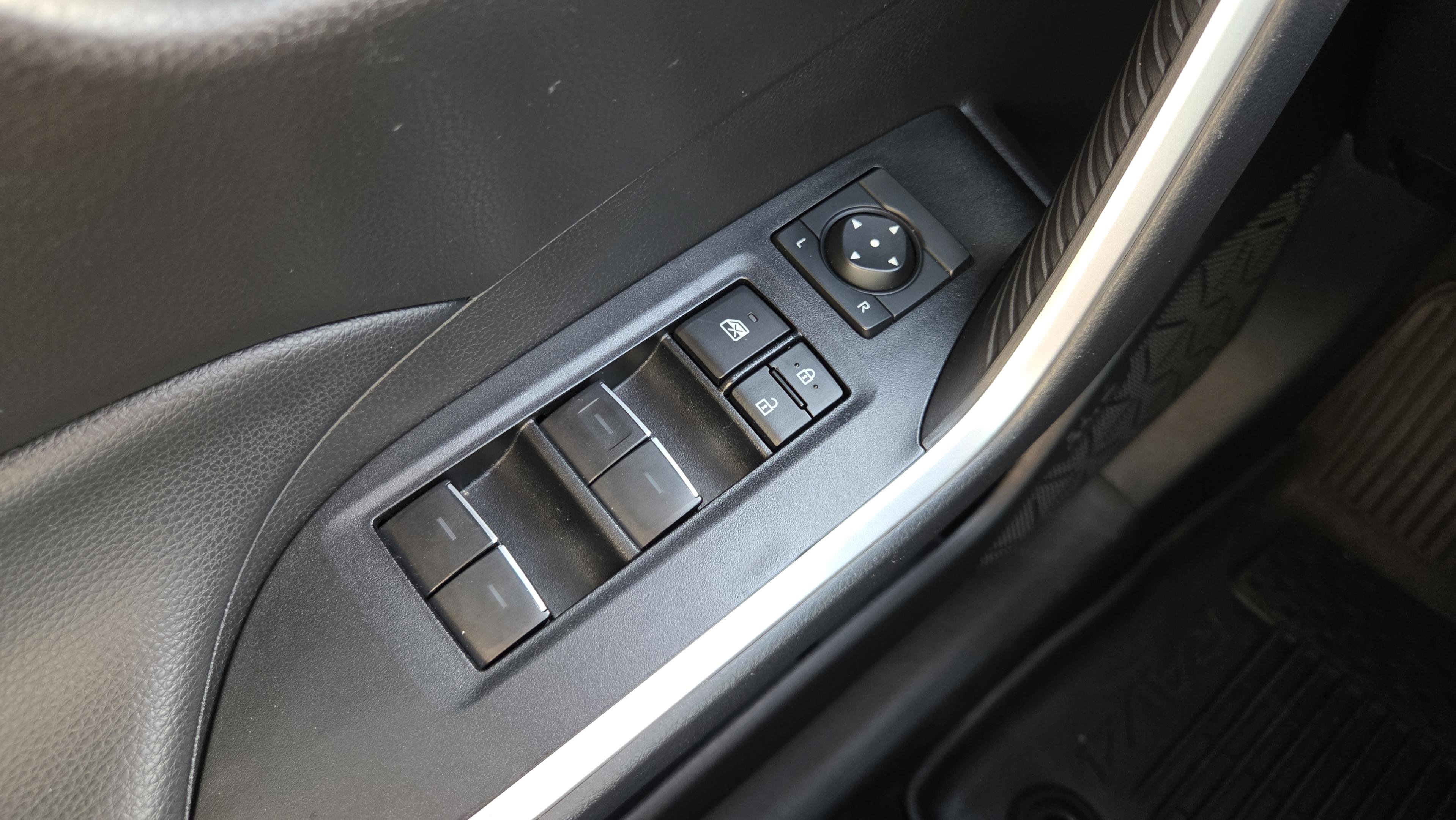 Certified 2025 Toyota RAV4 XLE image 24