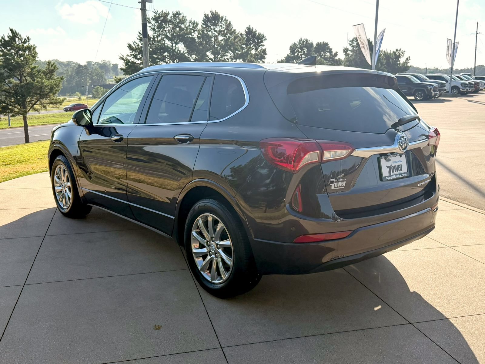 Used 2020 Buick Envision Essence FWD image 4