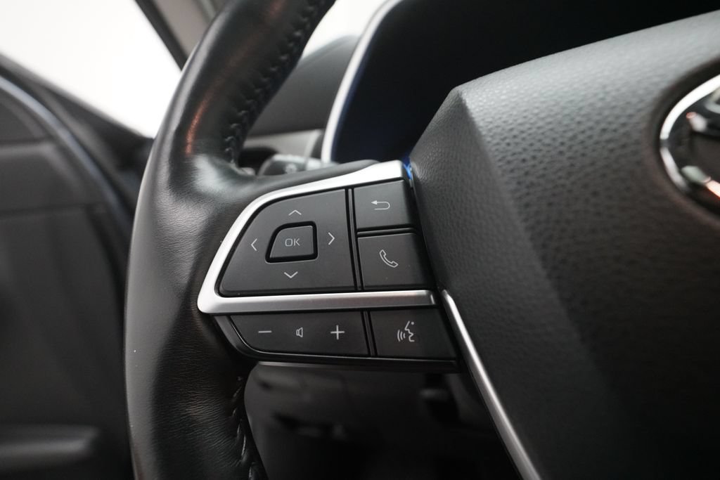 Used 2023 Toyota Highlander Limited AWD/4WD image 18
