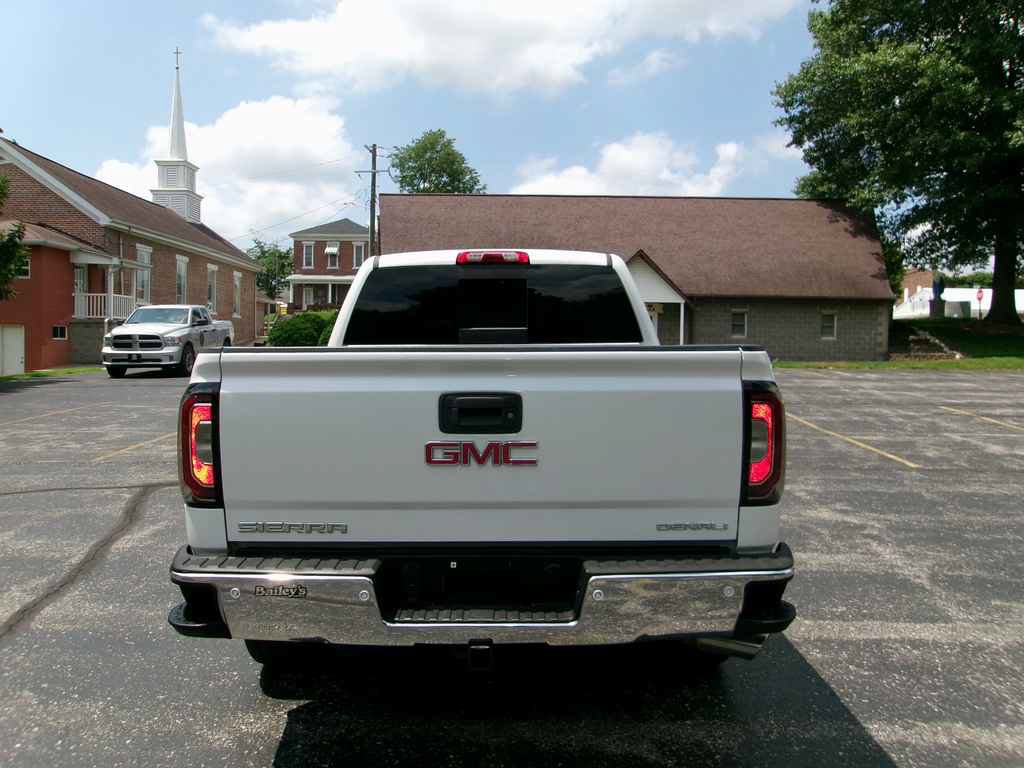 Used 2016 GMC Sierra 1500 Denali w/ Denali Ultimate Package AWD/4WD image 5