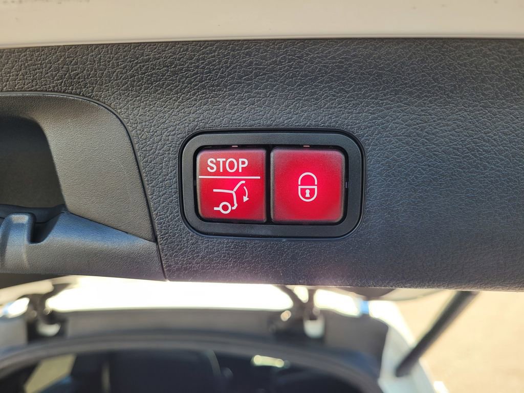 Used 2020 Mercedes-Benz GLS 450 4MATIC image 9