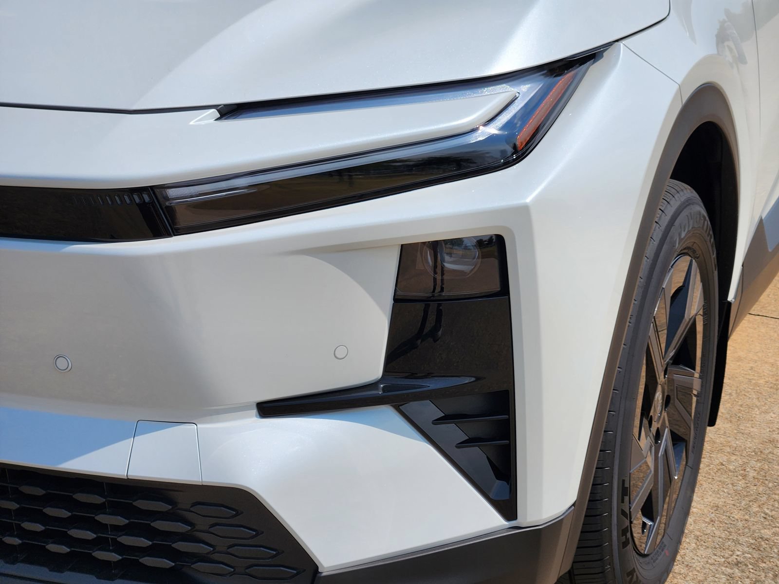 New 2026 Toyota C-HR AWD/4WD image 9