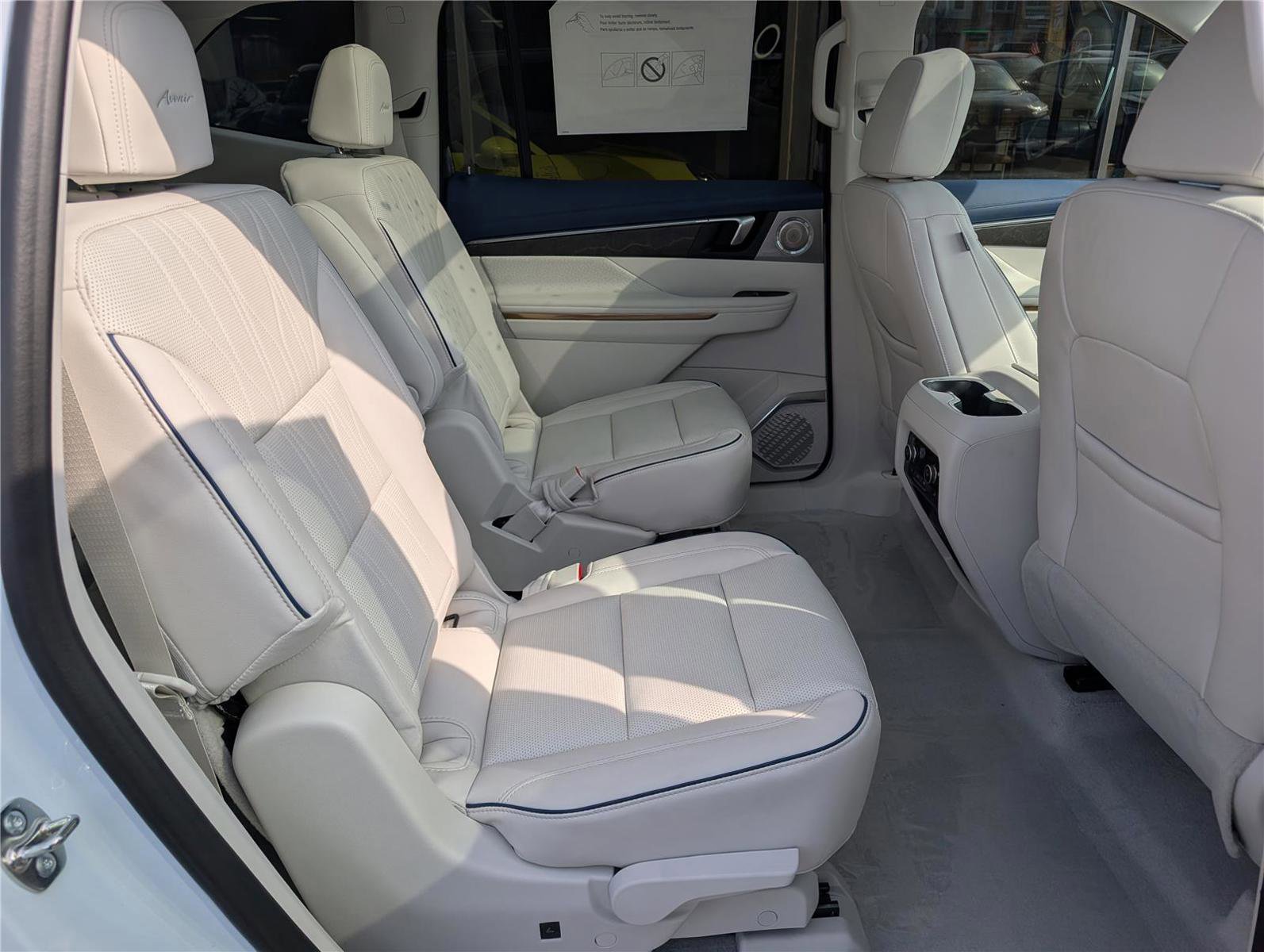 New 2026 Buick Enclave Avenir w/ Super Cruise Package image 9