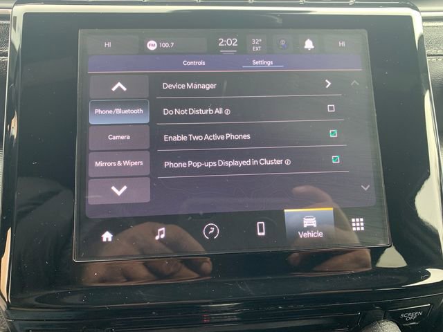 Used 2024 Jeep Grand Cherokee Laredo image 32