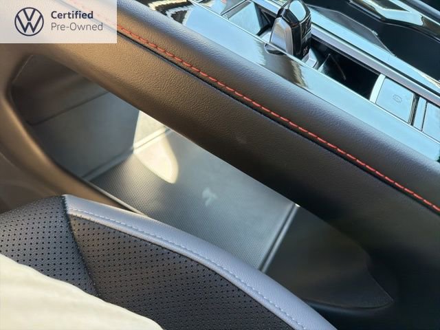 Certified 2024 Volkswagen Atlas Peak Edition SEL AWD/4WD image 25