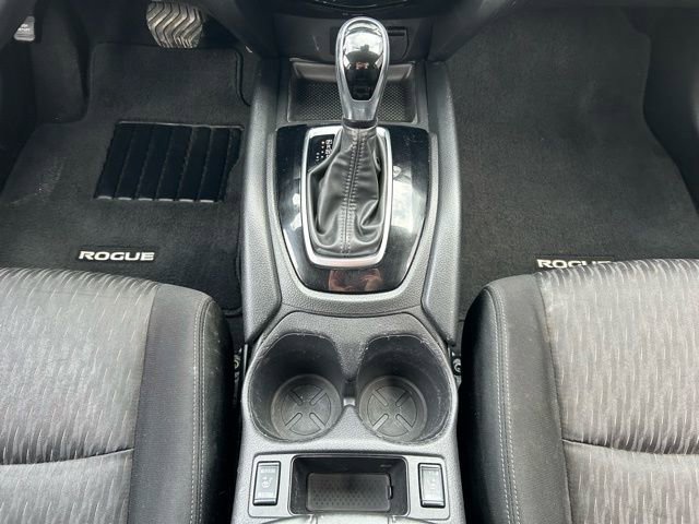 Used 2020 Nissan Rogue SV image 14