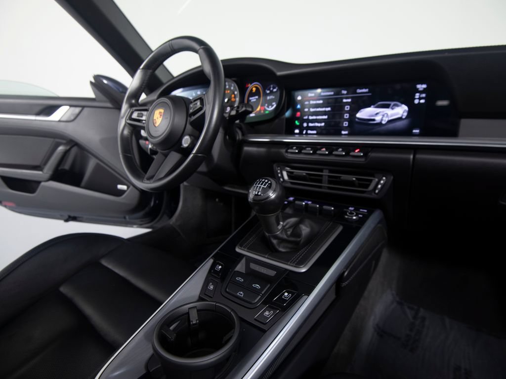 Certified 2022 Porsche 911 Carrera S RWD image 32