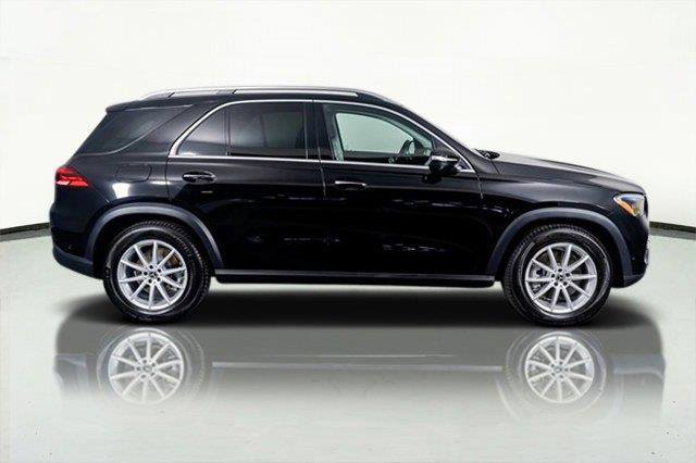 Used 2024 Mercedes-Benz GLE 450 4MATIC w/ Winter Package image 18